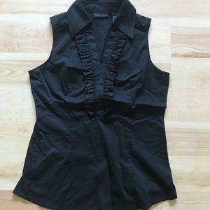 Black sleeveless ruffle stretch dress shirt XS